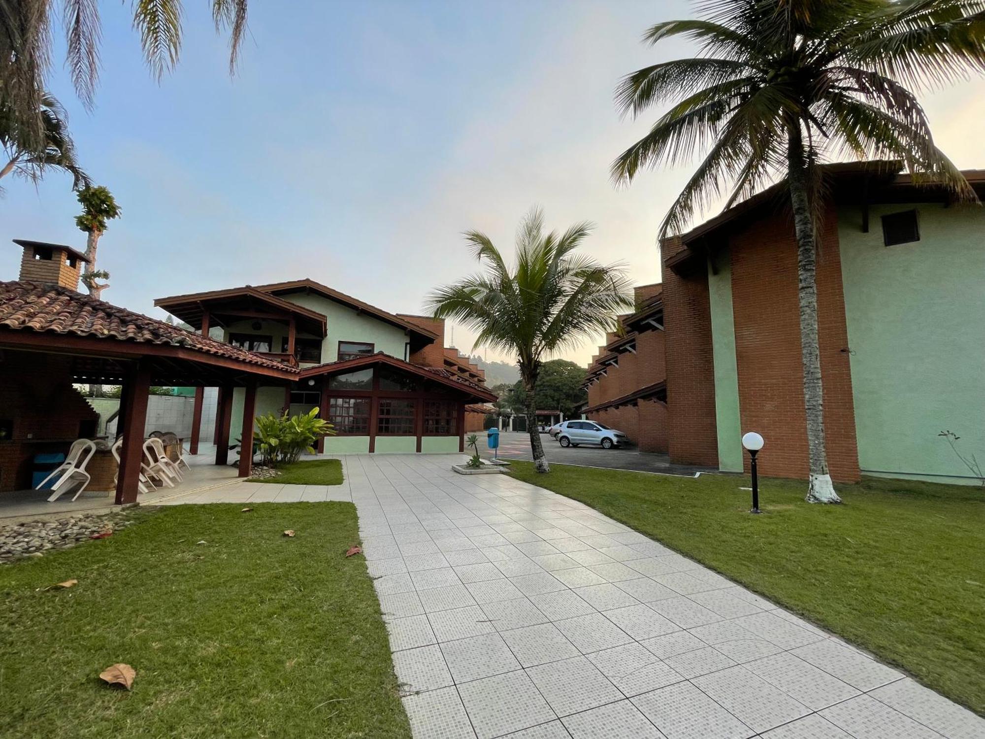 Pe Na Areia Na Praia Das Toninhas - Villagio 24 Porto Feliz Ubatuba Ngoại thất bức ảnh