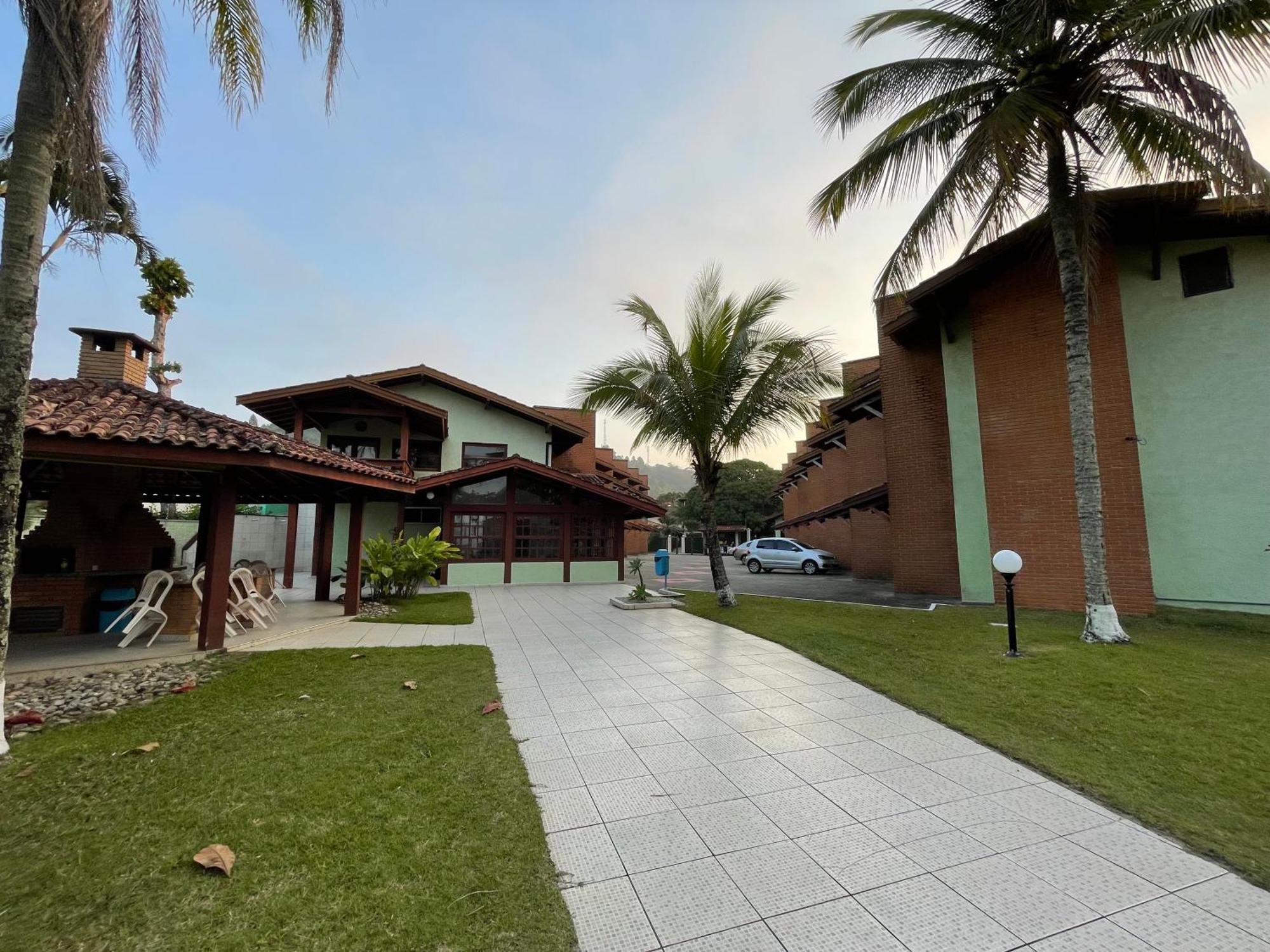 Pe Na Areia Na Praia Das Toninhas - Villagio 24 Porto Feliz Ubatuba Ngoại thất bức ảnh